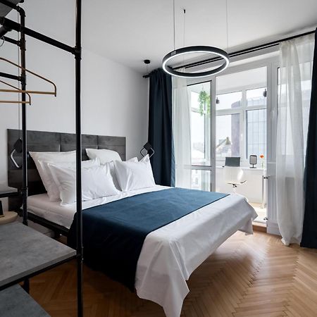 Central Aesthetic Apartment Bukarest Eksteriør billede